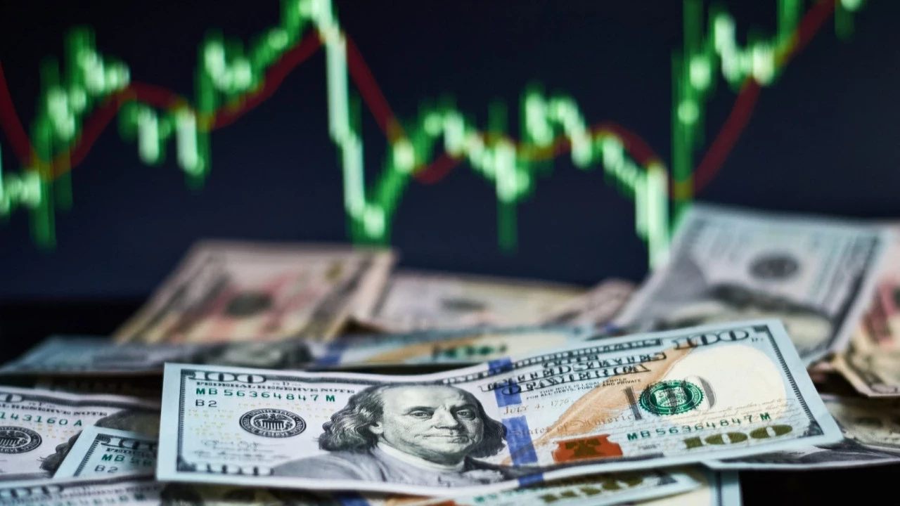 Dolar Durdurulamıyor! Tarihi Zirve 44,07 TL İle Kırıldı